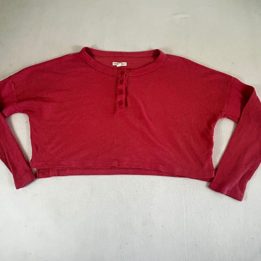 Aeropostale Womens Raspberry Red Waffle Knit Cropped Henley Top Size M 8196